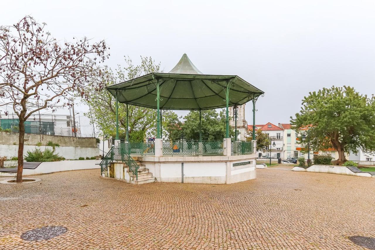 Vita Portucale ! Cacilhas River View ألمادا المظهر الخارجي الصورة